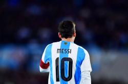 开云体育官网-关于意大利血洗阿根廷，阿奎罗制霸全场的信息