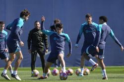 开云体育官方网站-包含巴塞罗那备战联赛，展望未来的词条