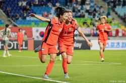 开云体育app-国际女子足球冠军杯落幕，中国队斩获亚军