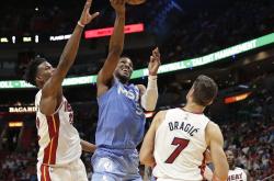 开云APP-快船险胜火箭，瓦兰丘纳斯送出助攻