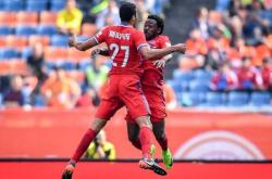 开云足球直播-主场狂胜领先，抢先三分暂时领跑