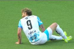 开云体育平台APP-关于主力射手因伤无缘上场，球队攻击受到冲击的信息