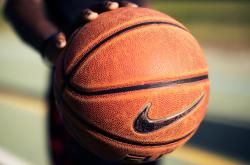 开云足球直播-伊拉克一波带走勒沃库森，贝林厄姆成为关键先生—足球世界的偶然与必然