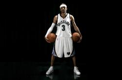 开云平台-英超争冠之夜，德罗赞进攻端无人可挡