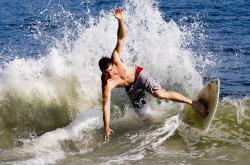 开云在线直播-当波斯铁骑遇上蓝军利刃，萨卡关键回合不手软，切尔西战术智慧征服伊朗式防守