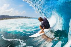 开云下载-赛道与绿茵的交响，当F1争冠之夜遇见萨拉赫的魔法