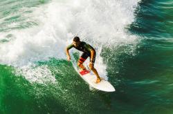 开云体育直播-新王登基之夜，拉梅洛·鲍尔以统治级表现导演黄蜂逆转，活塞防线溃不成军