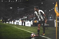 开云体育官方网站-灰熊对阵雄鹿，字母哥关键进球定乾坤，雄鹿险胜捍卫主场