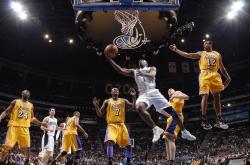 开云体育中国官网-奥恰洛夫独木擎天，奥地利队力克波兰队展现团队韧性