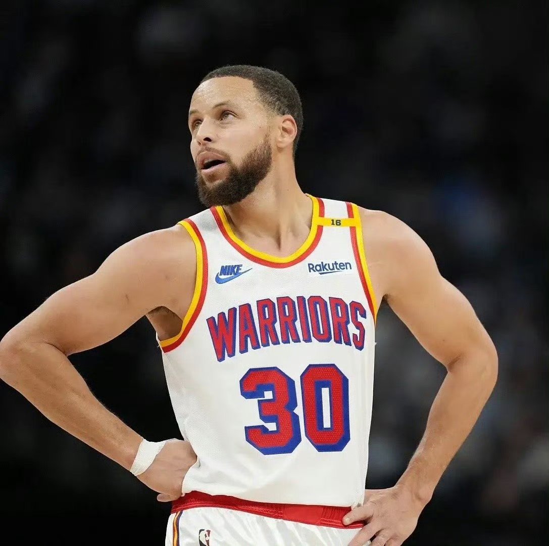 独行侠绝杀湖人，库里爆发神勇的简单介绍