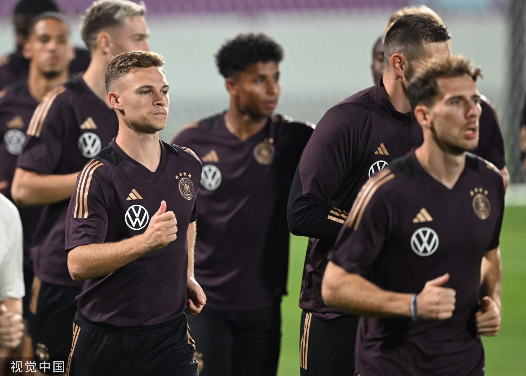 日本队碾压德国队,黄鸭组合状态火热的简单介绍 日本队碾压德国队,黄鸭组合状态火热的简单介绍