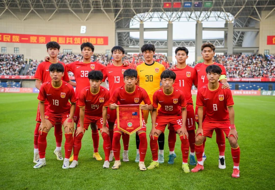 国际足球比赛中中国队再次获胜