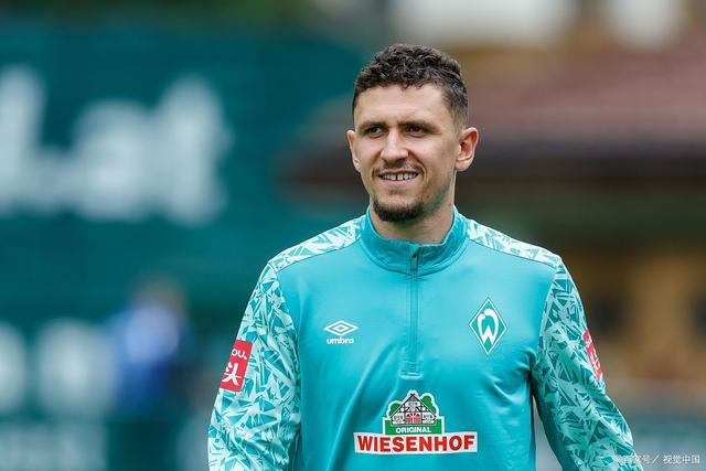 包含卡利亚里球员因伤将缺席下一场比赛的词条