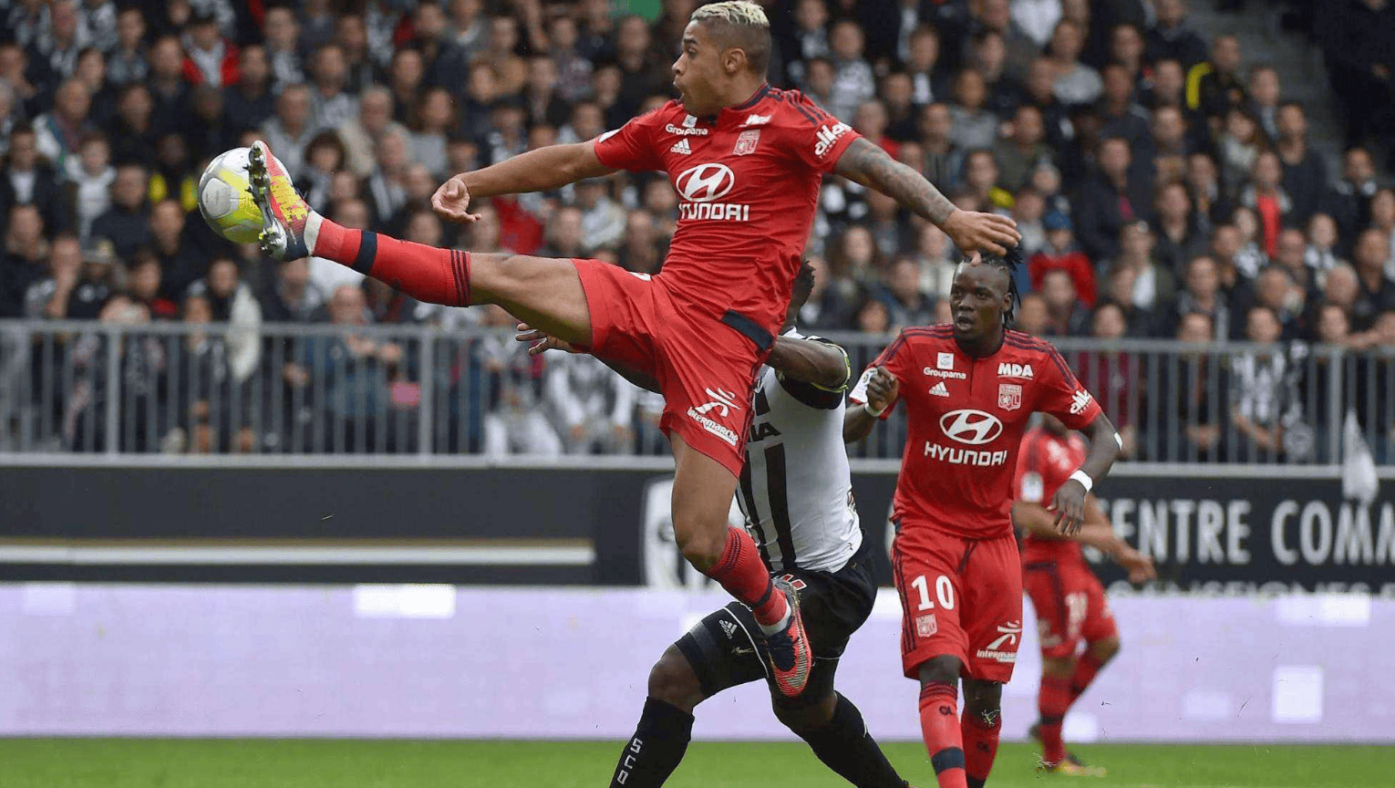 里尔客场艰难取胜，继续冲刺