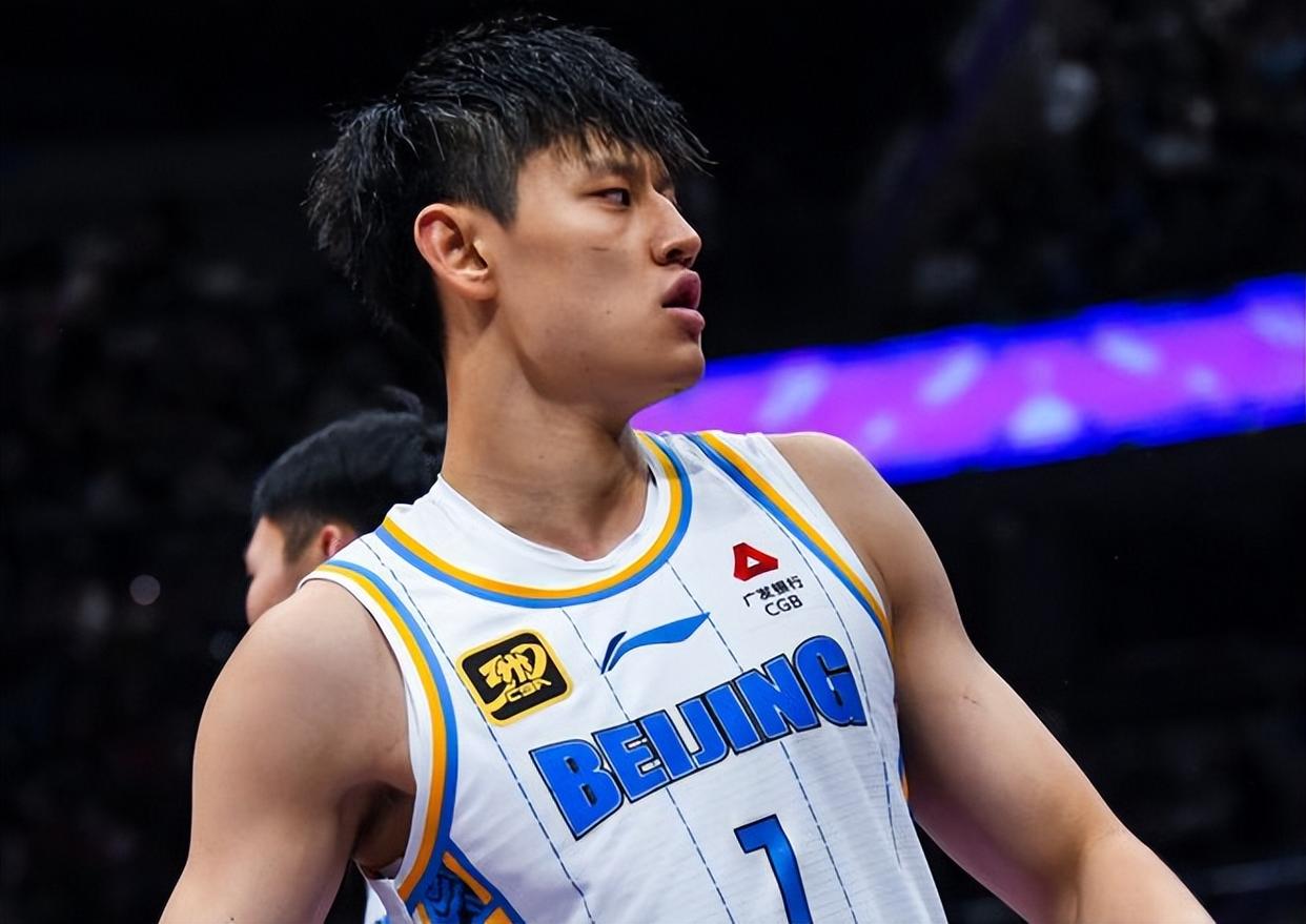 北京队险胜上海男篮,喜迎两连胜的简单介绍 北京队险胜上海男篮,喜迎两连胜的简单介绍