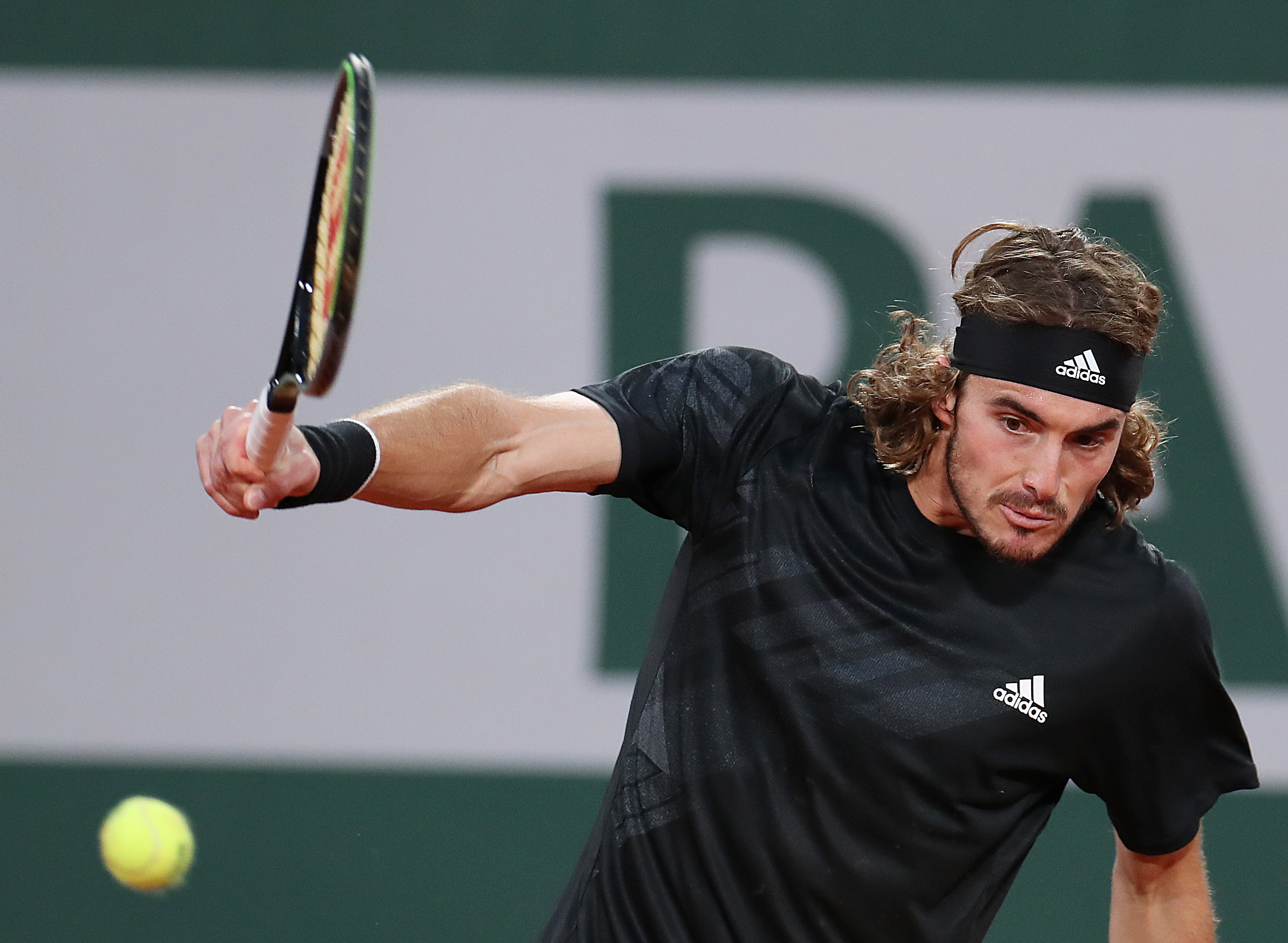 ATP总决赛横扫联合杯，西西帕斯惊艳四座的简单介绍