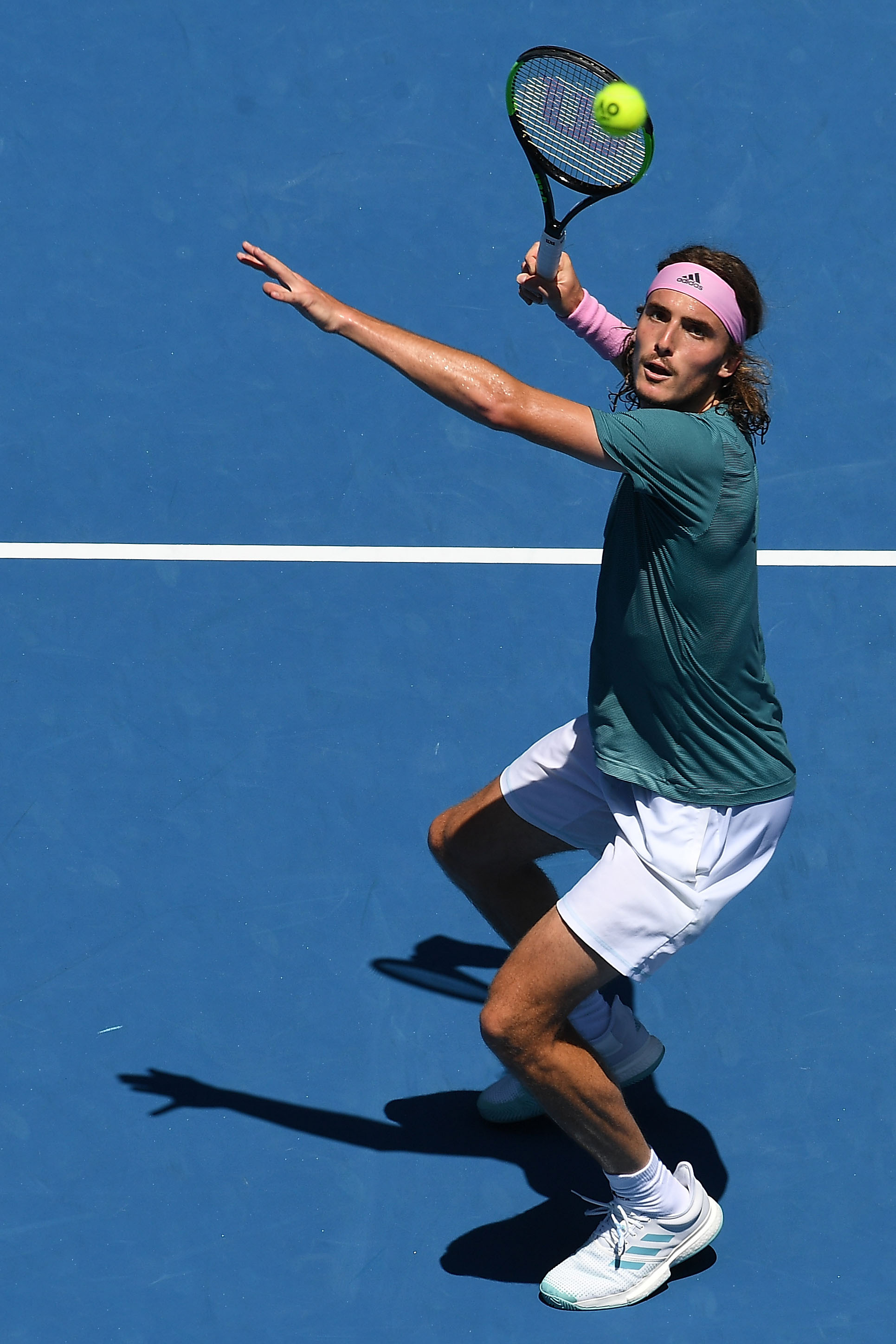 法国网球队险胜澳大利亚网球队,西西帕斯打破历史纪录的简单介绍 法国网球队险胜澳大利亚网球队,西西帕斯打破历史纪录的简单介绍