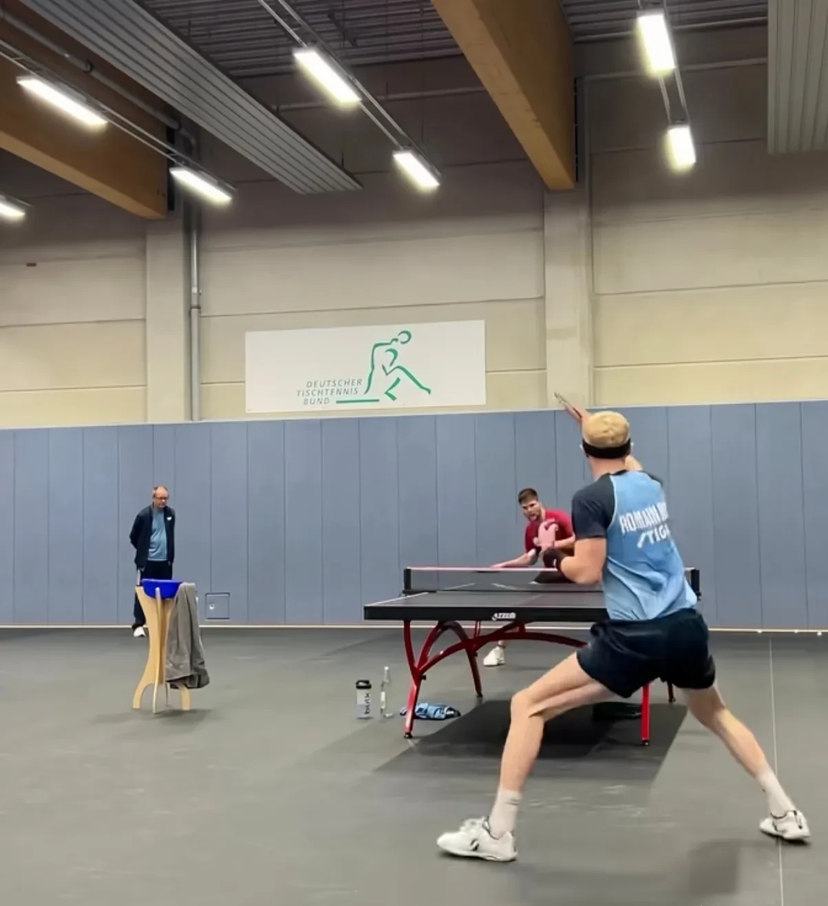 包含奥地利乒乓球队爆冷韩国乒乓球队，奥恰洛夫惊艳世界的词条