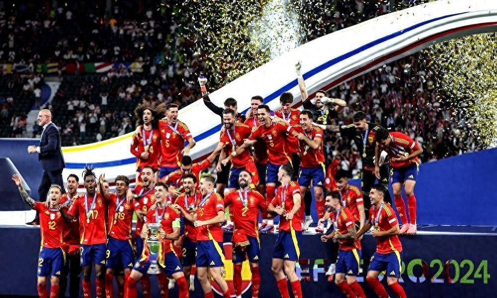 西班牙球队在国际比赛中夺冠呼声高涨
