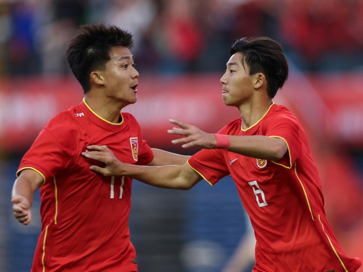 中国队险胜英格兰队，张本智和扛起全队的简单介绍